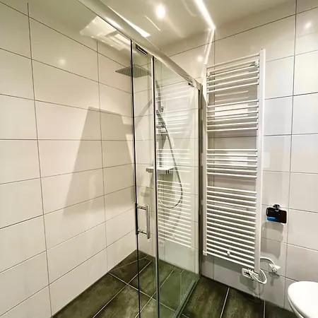 Zoehrer - Wohnen Am Wasser