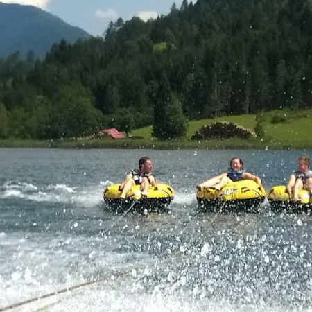 Zoehrer - Wohnen Am Wasser *